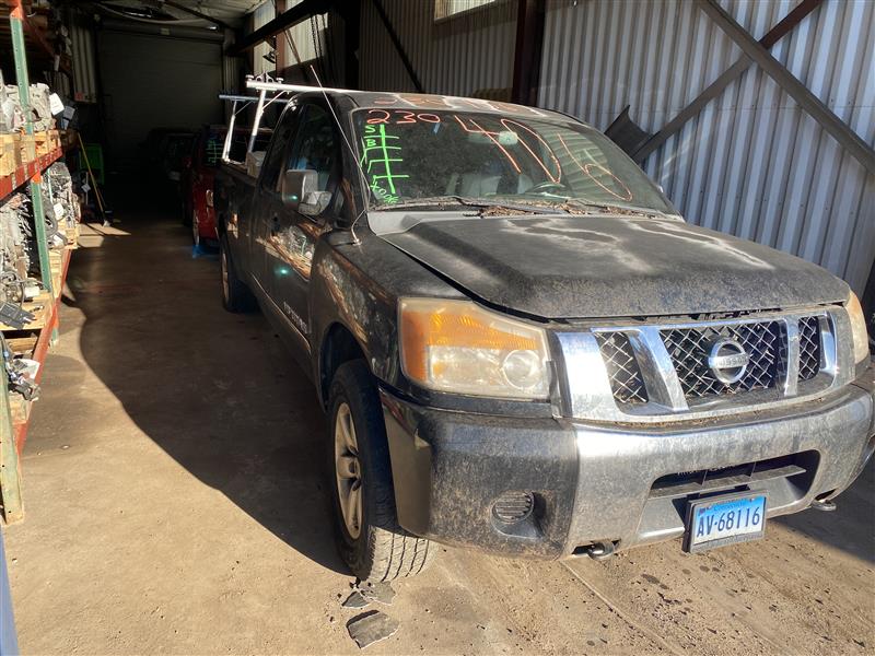 FRONT SPINDLE Nissan Armada Titan Infiniti Qx56 2004 04 2005 05 06