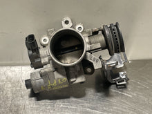 Load image into Gallery viewer, Throttle Body  PT CRUISER 2003 - NW177536
