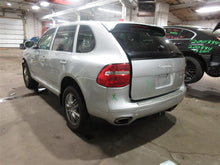 Load image into Gallery viewer, QUARTER PANEL CUT ASSEMBLY Porsche Cayenne 03 04 05 06 07 08 - 10 Right - 1063182
