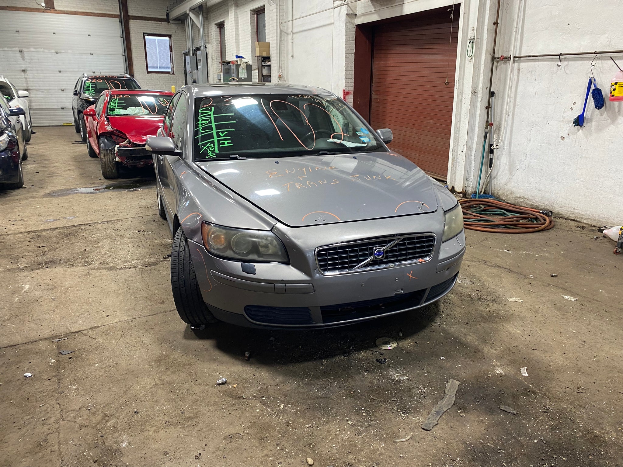 2005 volvo store s40 parts