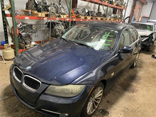 Load image into Gallery viewer, FUSE BOX BMW 128i 135i 323i 328i 335i M1 M3 X1 2008-2014 - 1319323
