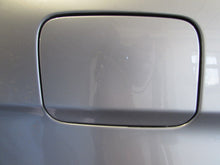 Load image into Gallery viewer, Fuel Filler Door 330XI 2006 06 - 707512
