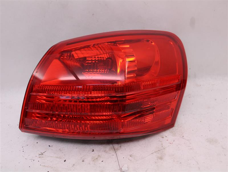 OUTER TAIL LIGHT LAMP Nissan Rogue 08 09 10 11 12 13 Right - 974207