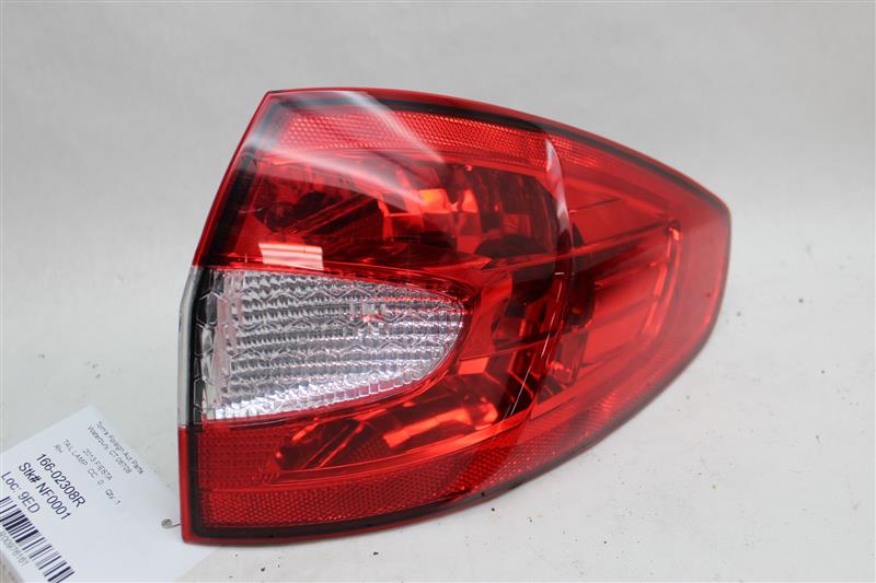 OUTER TAIL LIGHT LAMP Ford Fiesta 2011 11 2012 12 2013 13 Right - 976161