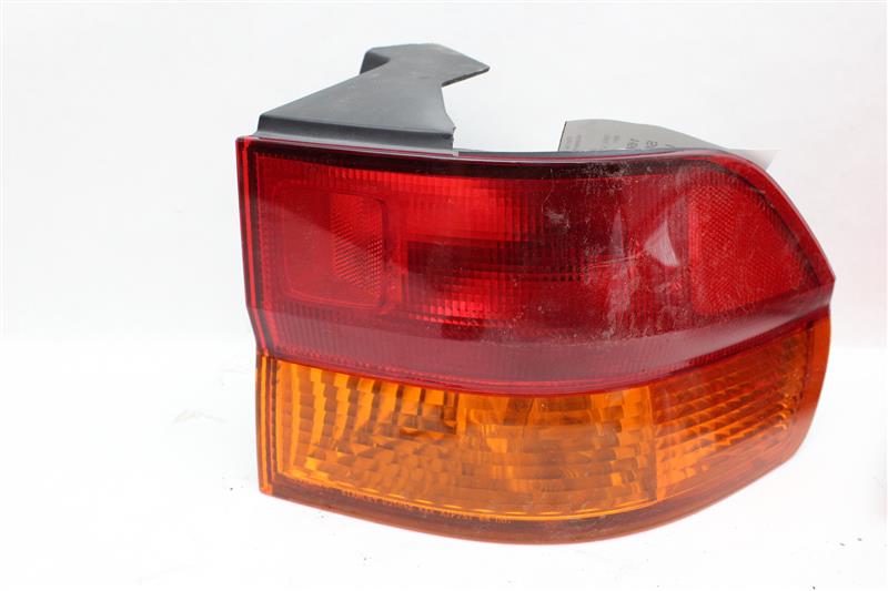 OUTER TAIL LIGHT LAMP Honda Odyssey 2002 02 2003 03 2004 04 Right - 985316