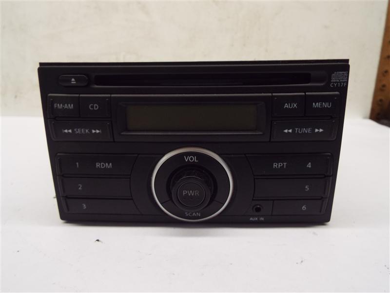 CD PLAYER RADIO Nissan NV200 Versa 10 11 12 13 14 15 - MRK220664
