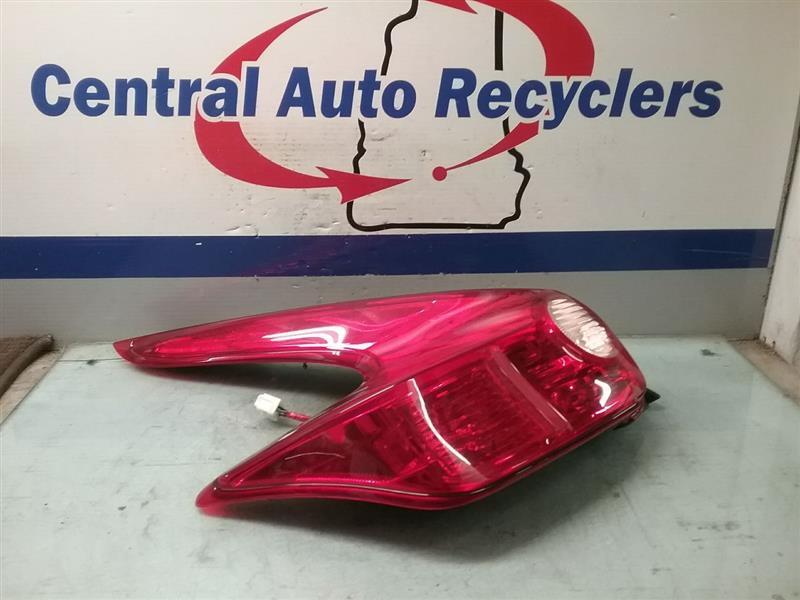 OUTER TAIL LIGHT LAMP Juke 2011 11 2012 12 2013 13 2014 14 Left - CTL249329